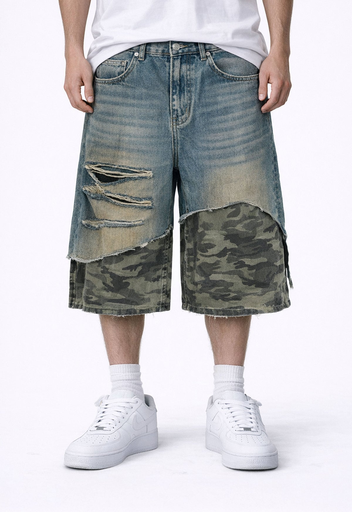 AZUL SCAB CAMO SHORTS